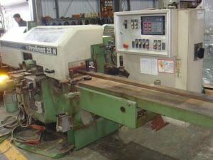 Máy chế biến gỗ
